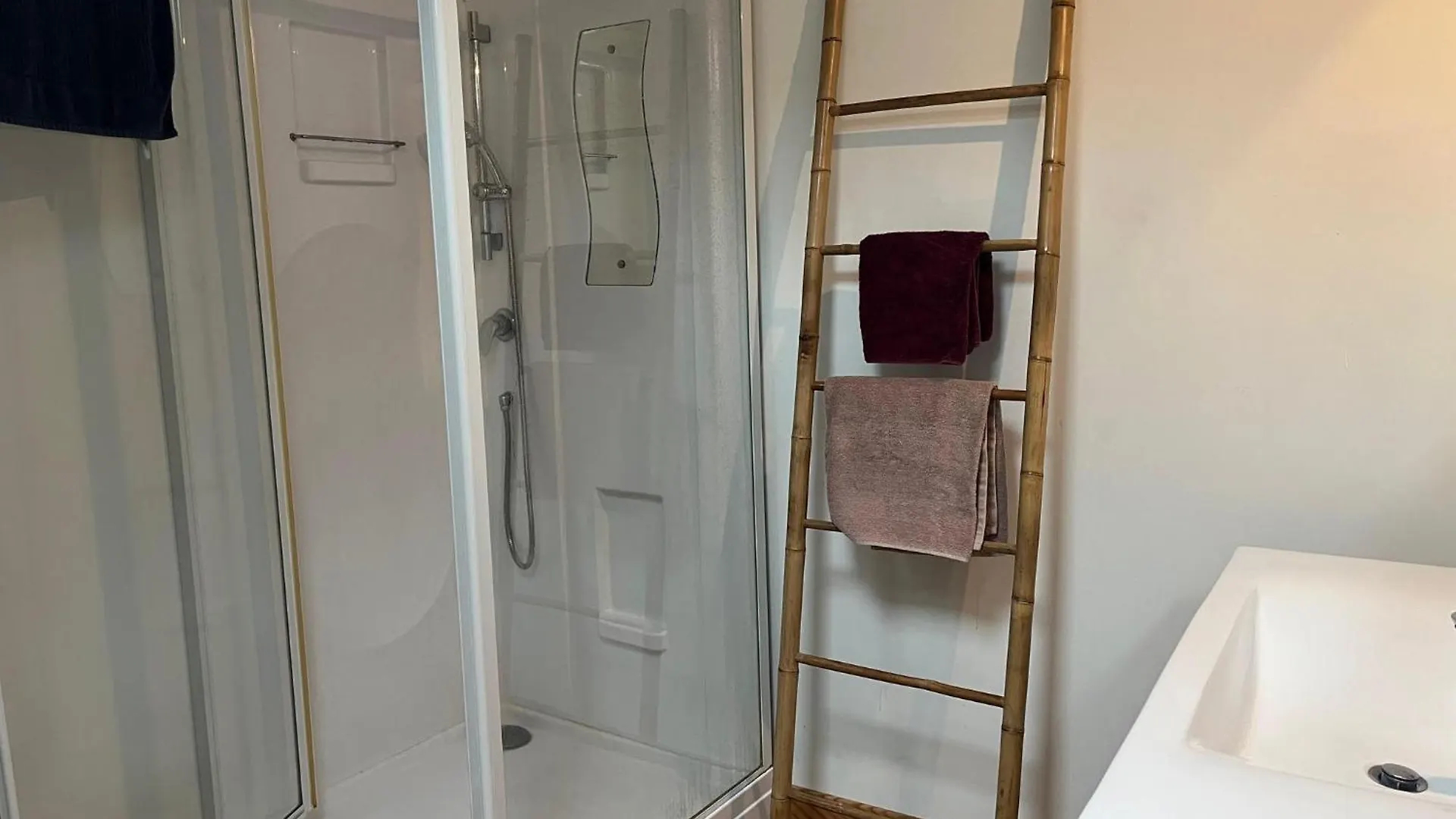 شقة Beau Grand T2 Duplex Avec Du Cachet Centre Ville سان جودُ فرنسا